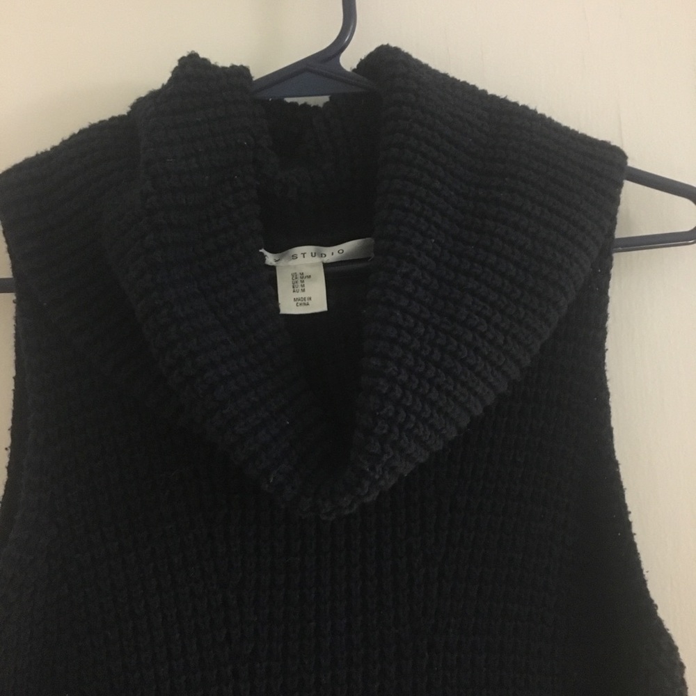 Navy Sleeveless Sweater Tunic